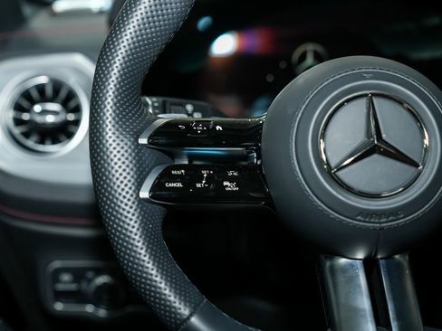 Certified 2025 Mercedes-Benz G 550 image 38