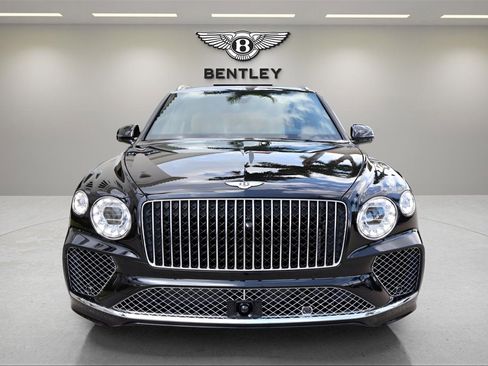 New 2025 Bentley Bentayga image 16