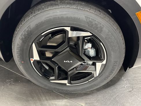 New 2026 Kia Sportage EX AWD/4WD image 9