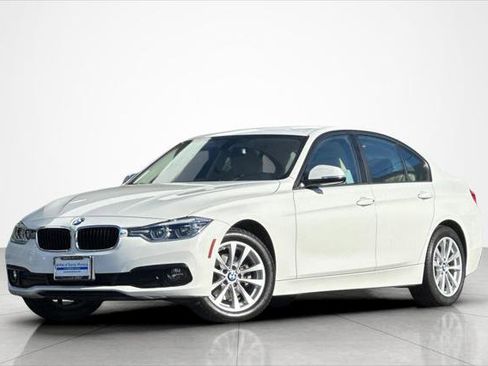 Used 2018 BMW 320i Sedan image 1