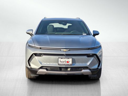 New 2026 Chevrolet Equinox EV LT w/ Convenience Package II image 2