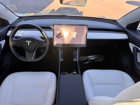 Used 2019 Tesla Model 3 Standard Range Plus RWD image 13