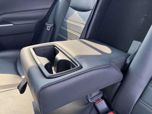 Used 2020 Toyota RAV4 XLE Premium AWD/4WD image 33