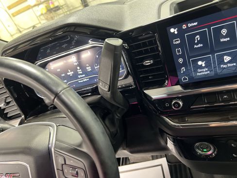 Certified 2024 GMC Sierra 1500 Elevation image 15