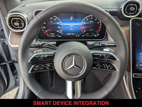 Used 2025 Mercedes-Benz GLC 300 GLC 300 image 17