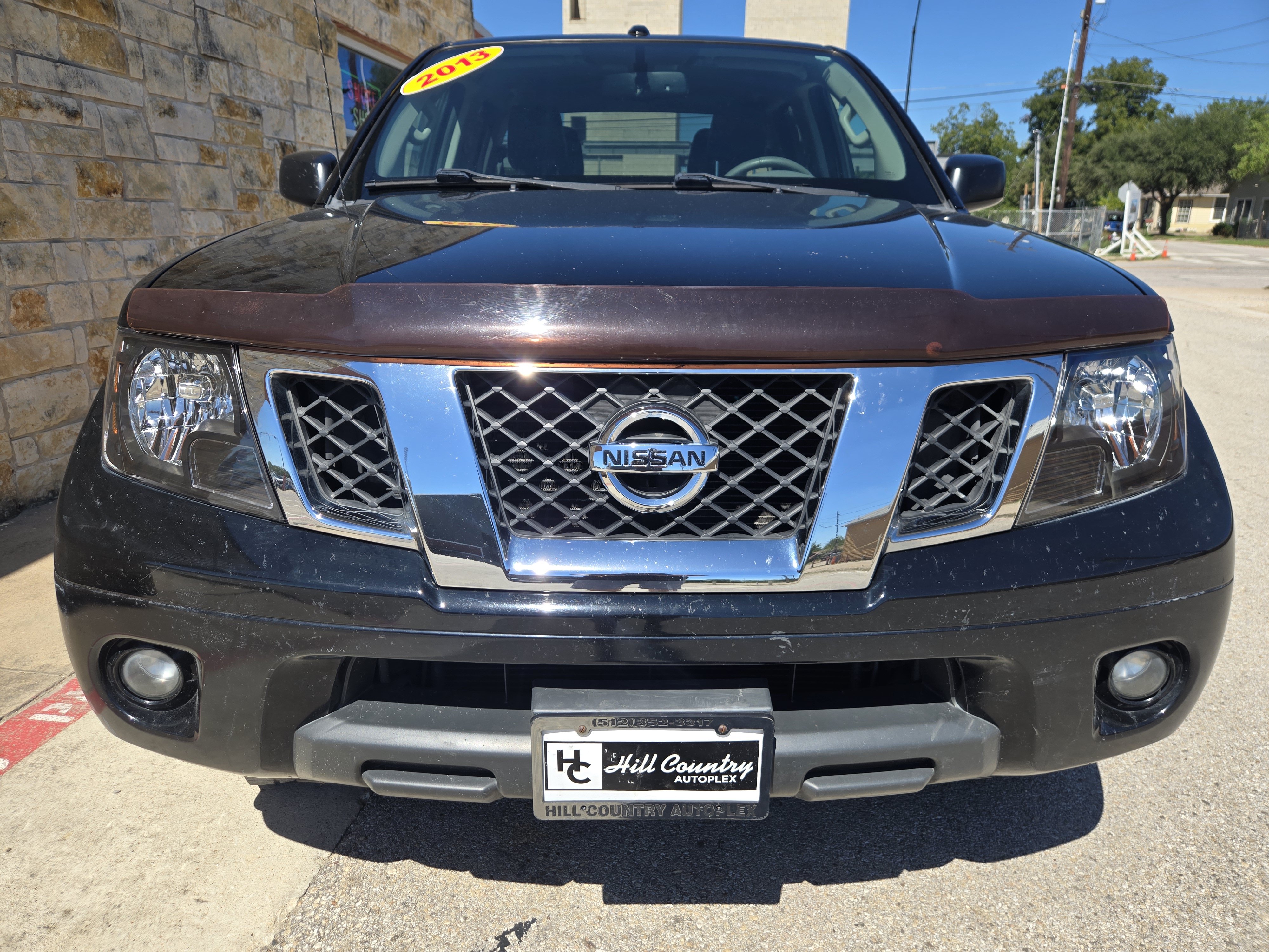 Used 2013 Nissan Frontier SV w/ SV Value Truck Pkg RWD image 17