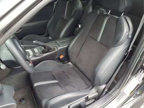Used 2023 Toyota GR86 Premium w/ ALL Weather Mat Package (TMS) RWD image 11