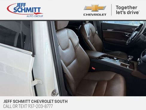 Used 2019 Volvo XC90 T6 Momentum image 21