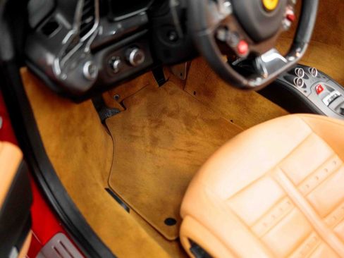 Used 2013 Ferrari 458 Spider RWD image 48