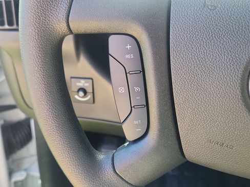 New 2025 GMC Savana 2500 Extended w/ Enhanced Convenience Package image 12