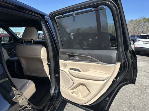 New 2024 Jeep Grand Cherokee Limited 4xe w/ Luxury Tech Group II image 23