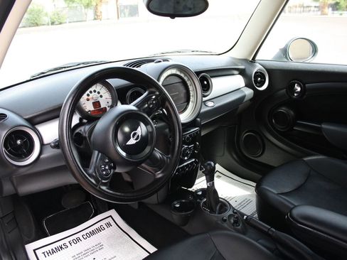 Used 2012 MINI Cooper Hardtop FWD image 9