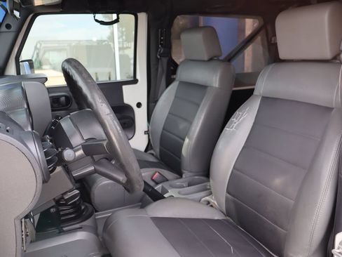 Used 2008 Jeep Wrangler X AWD/4WD image 10