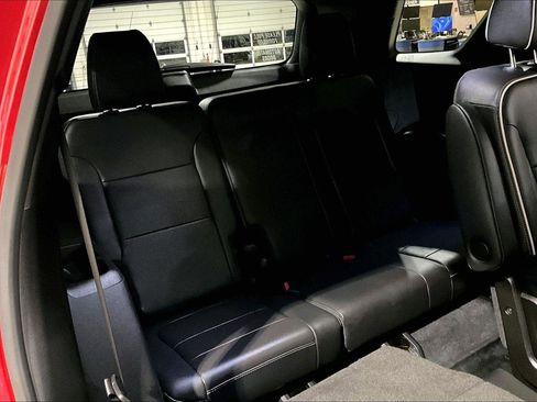 Used 2022 Chevrolet Traverse Premier w/ LPO, Floor Liner Package image 29