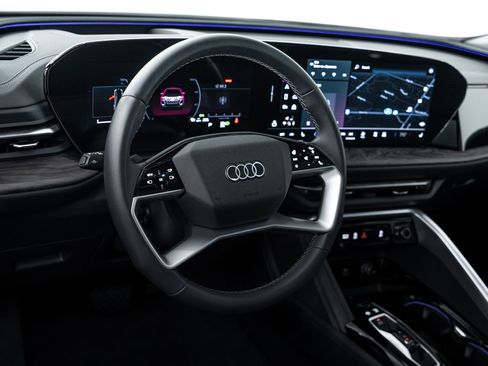 Certified 2025 Audi Q5 Premium Plus w/ Premium Plus image 10