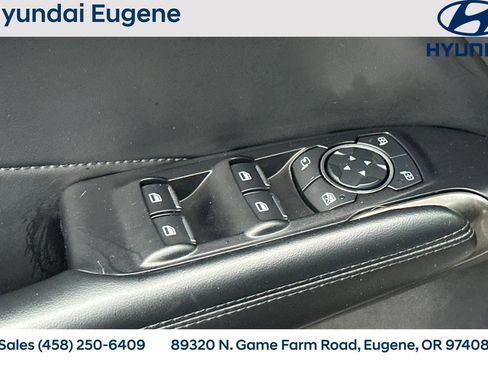 Used 2016 Lincoln MKC Reserve image 18