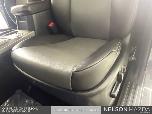 Used 2020 Toyota 4Runner SR5 Premium w/ Moonroof Package AWD/4WD image 24