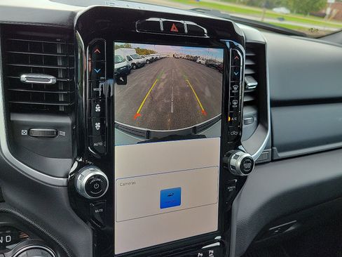 Used 2022 RAM 1500 Big Horn image 25