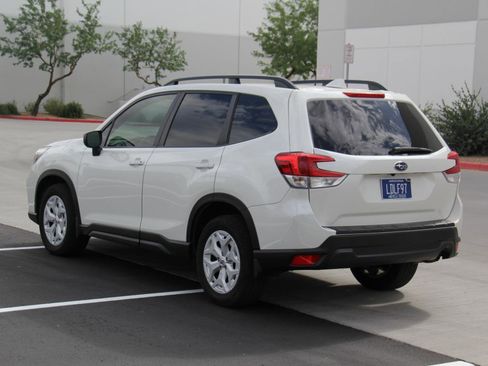 Used 2020 Subaru Forester Premium w/ Alloy Wheel Package image 7