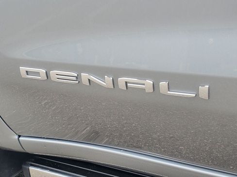 Used 2025 GMC Sierra 1500 Denali w/ Denali Reserve Package AWD/4WD image 30