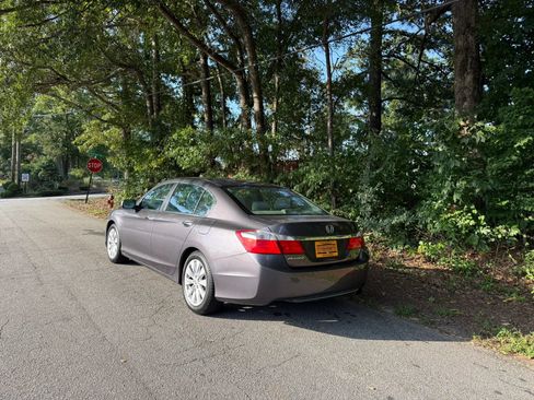 Used 2014 Honda Accord EX image 3