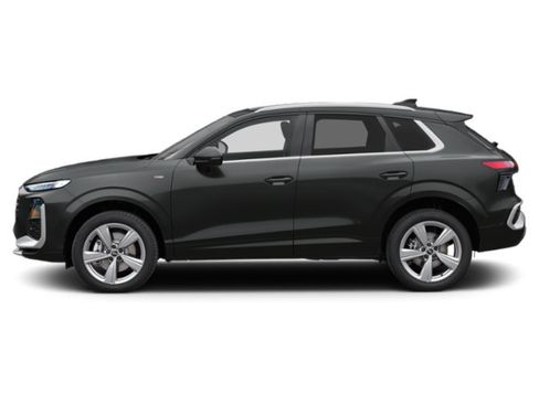 New 2026 Audi Q3 quattro 2.0T AWD/4WD image 3