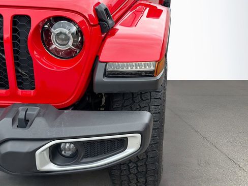 Used 2021 Jeep Gladiator Sport AWD/4WD image 10