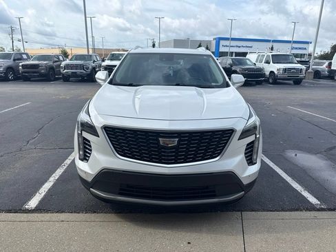 Used 2019 Cadillac XT4 Premium Luxury w/ Cold Weather Package FWD image 2