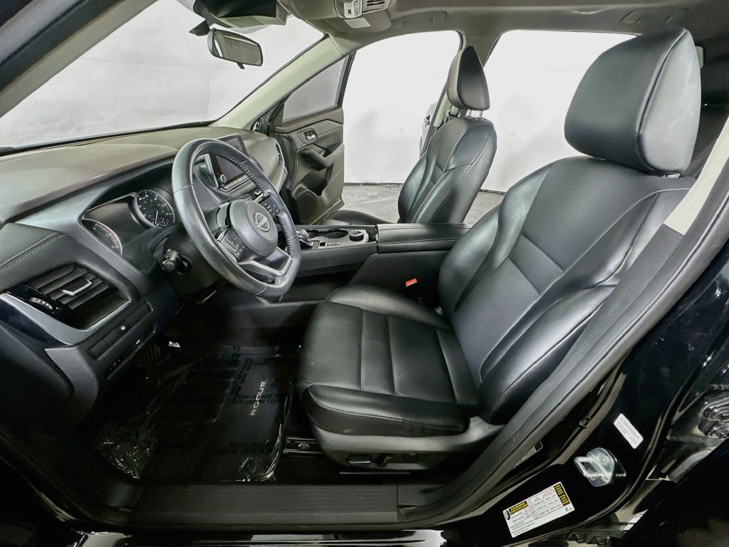 Used 2023 Nissan Rogue SV w/ SV Premium Package AWD/4WD image 17