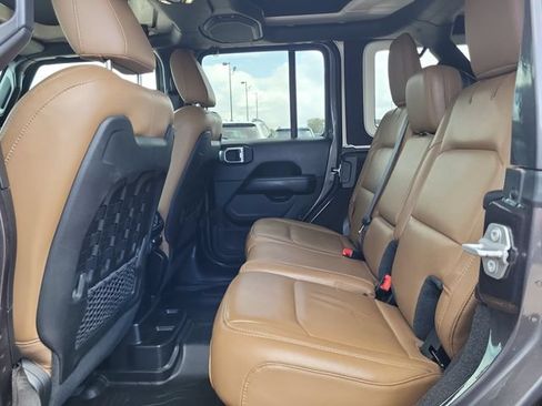 Used 2021 Jeep Wrangler Unlimited Rubicon w/ Steel Bumper Group AWD/4WD image 22