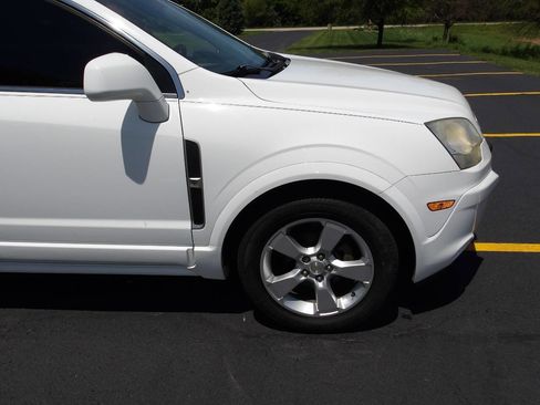 Used 2014 Chevrolet Captiva Sport LTZ FWD image 29