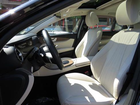 Certified 2022 Mercedes-Benz E 350 4MATIC Sedan image 20