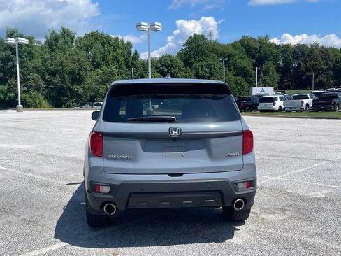 Used 2023 Honda Passport EX-L image 8