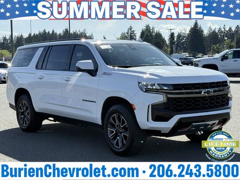 Used 2022 Chevrolet Suburban Z71 w/ Luxury Package AWD/4WD image 7