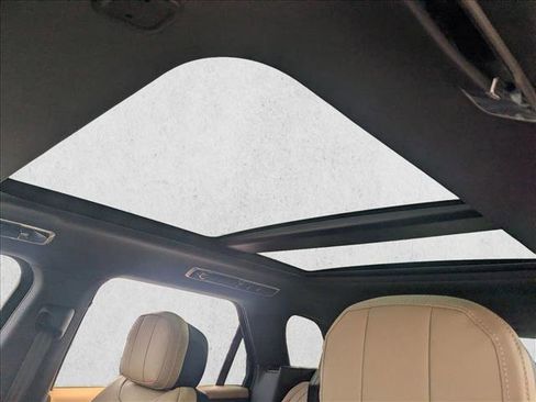 New 2026 Land Rover Range Rover Sport Dynamic SE AWD/4WD image 17