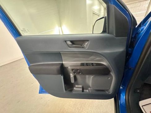 New 2025 Ford Maverick XL image 13