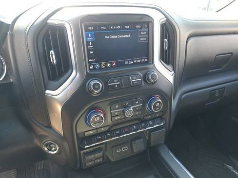 Used 2025 Chevrolet Silverado 1500 LT Trail Boss w/ Convenience Package II AWD/4WD image 22
