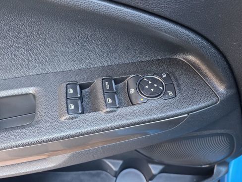Used 2020 Ford EcoSport SE w/ SE Convenience Package image 16
