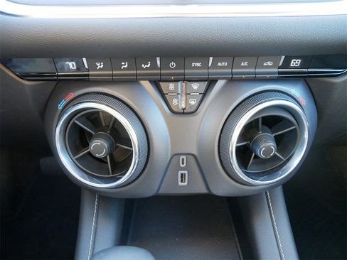 Used 2023 Chevrolet Blazer LT image 25