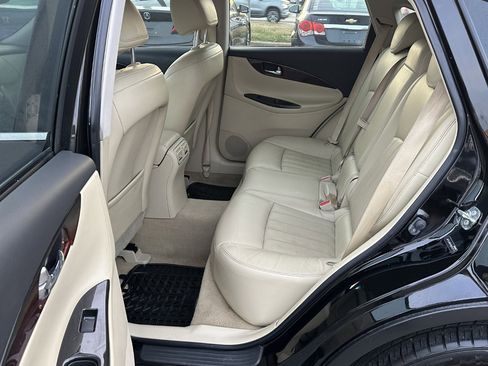 Used 2016 INFINITI QX50 AWD w/ Premium Plus Package image 9