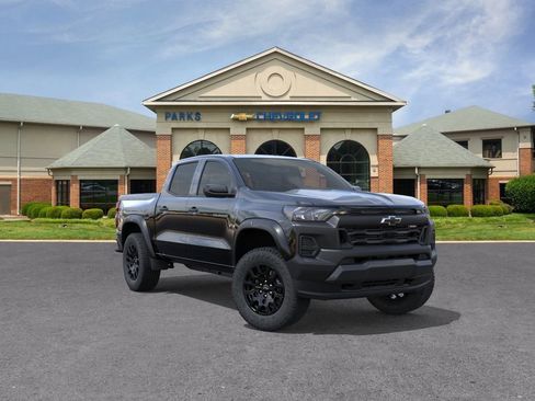 New 2026 Chevrolet Colorado Trail Boss AWD/4WD image 2