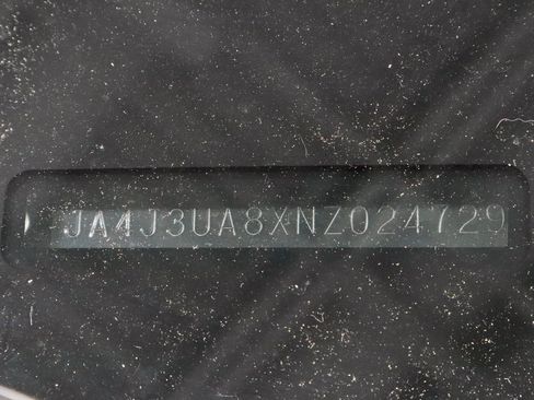 Used 2022 Mitsubishi Outlander SE image 35