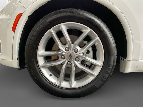 Used 2023 Dodge Durango GT image 15