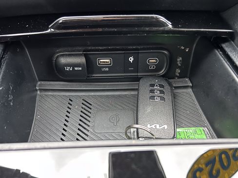 Used 2023 Kia Sportage SX Prestige image 28