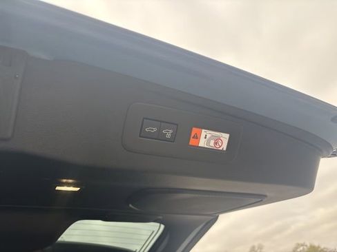 Used 2024 Toyota Land Cruiser image 18