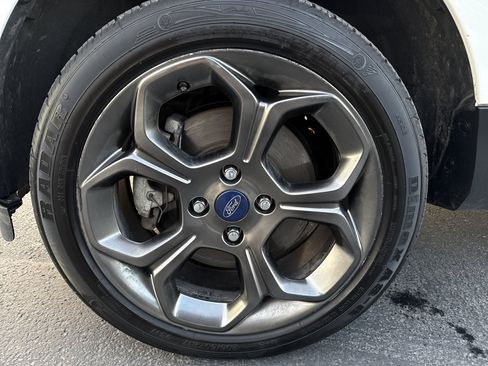 Used 2018 Ford EcoSport SES image 9