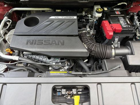 Used 2025 Nissan Rogue SV AWD/4WD image 34