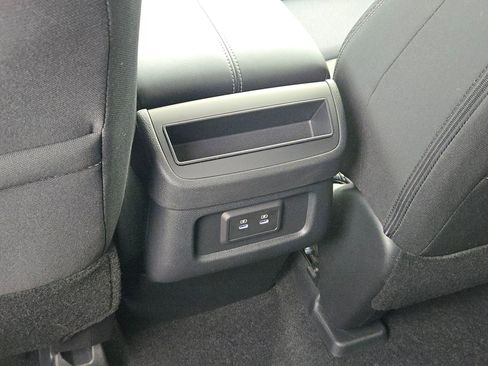 New 2026 Nissan Pathfinder SV image 18