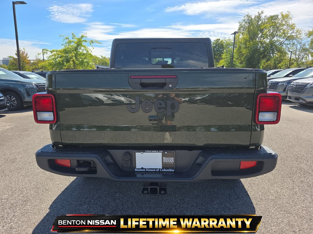 Used 2022 Jeep Gladiator Sport AWD/4WD image 11