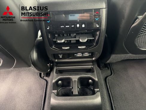 Used 2023 Jeep Grand Cherokee L Overland w/ Luxury Tech Group IV image 35